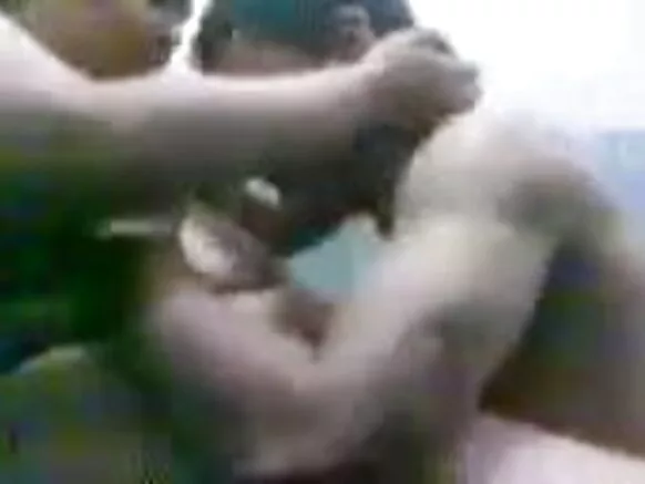 Inde m'ɔ yo ya xxx couple sex.