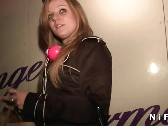 I klikli nun’n, gbanflɛn kun m’ɔ ti amateur’n, ɔ yoli super anal swingers club kun nun.