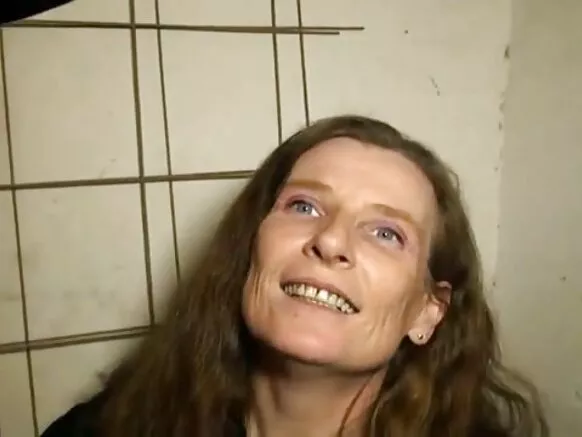 Eliza i video nun’n, ɔ nin Mandingo be fin junman difuɛ’m be nun.