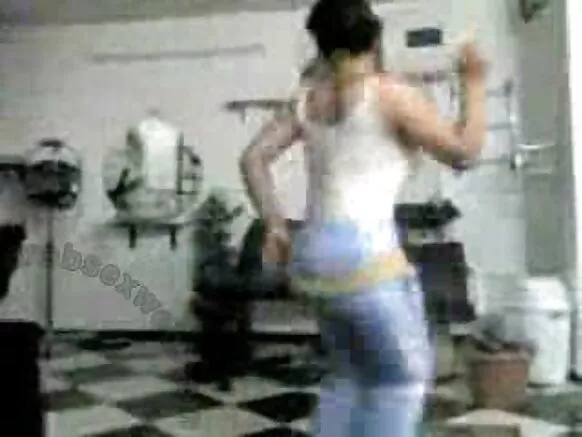 Danse arabe xxx, anal fait en maison et sexe arabe.