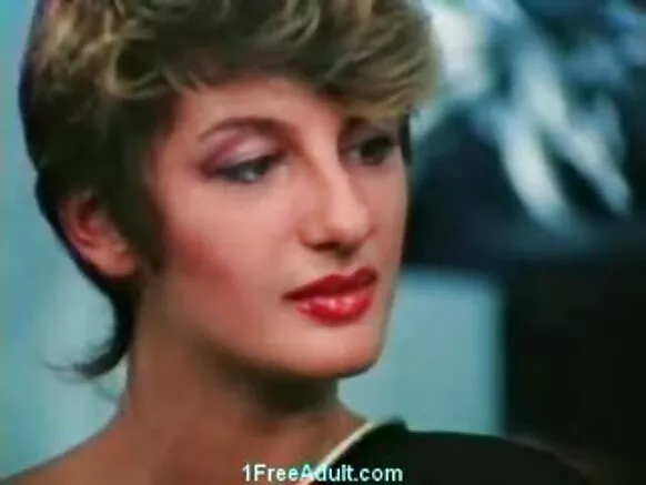 Blowjob classique eni bian nin bla nna n'ɲon, scène HD vintage n'ga be yi talua n'san eni yassua n'san su kun.
