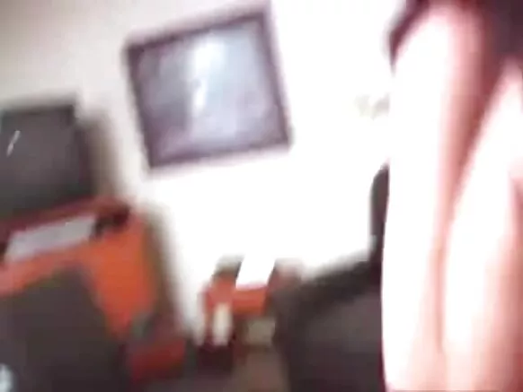 2 strapons pour 1 sissy jeune fille avec grand cul, cul anal - de.
